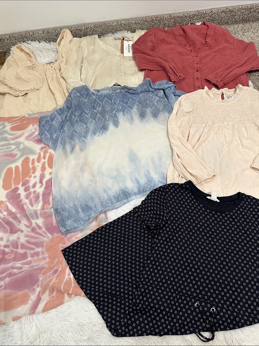 🕯️ Bundle of 7 Woman’s Clothing Size M